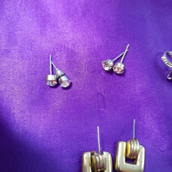 Ten pairs of earrings - Picture 2 of 8